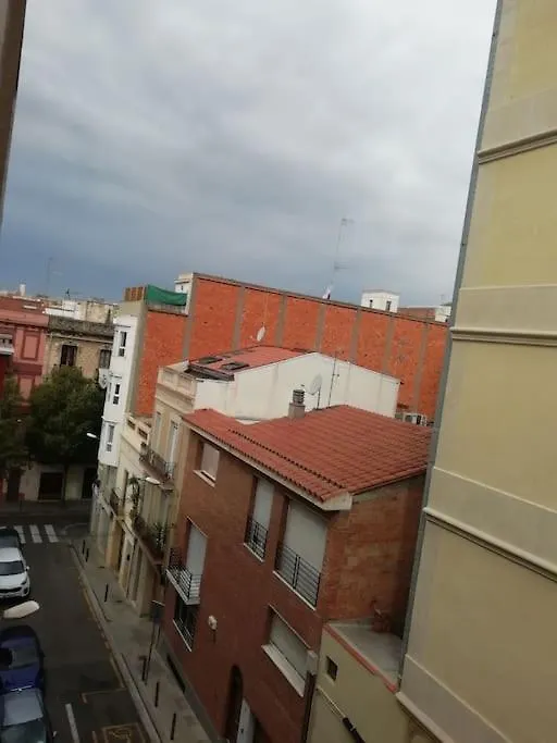 Double Room With Inside Window In Shared Apartment Barcellona